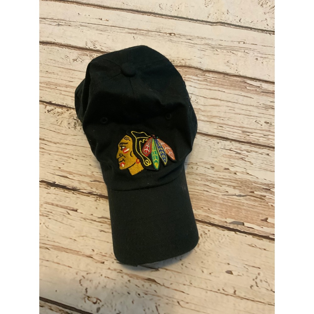 Chicago Blackhawks Reebok Face Off Apparel One-Fit Hat Black NHL Baseball Cap